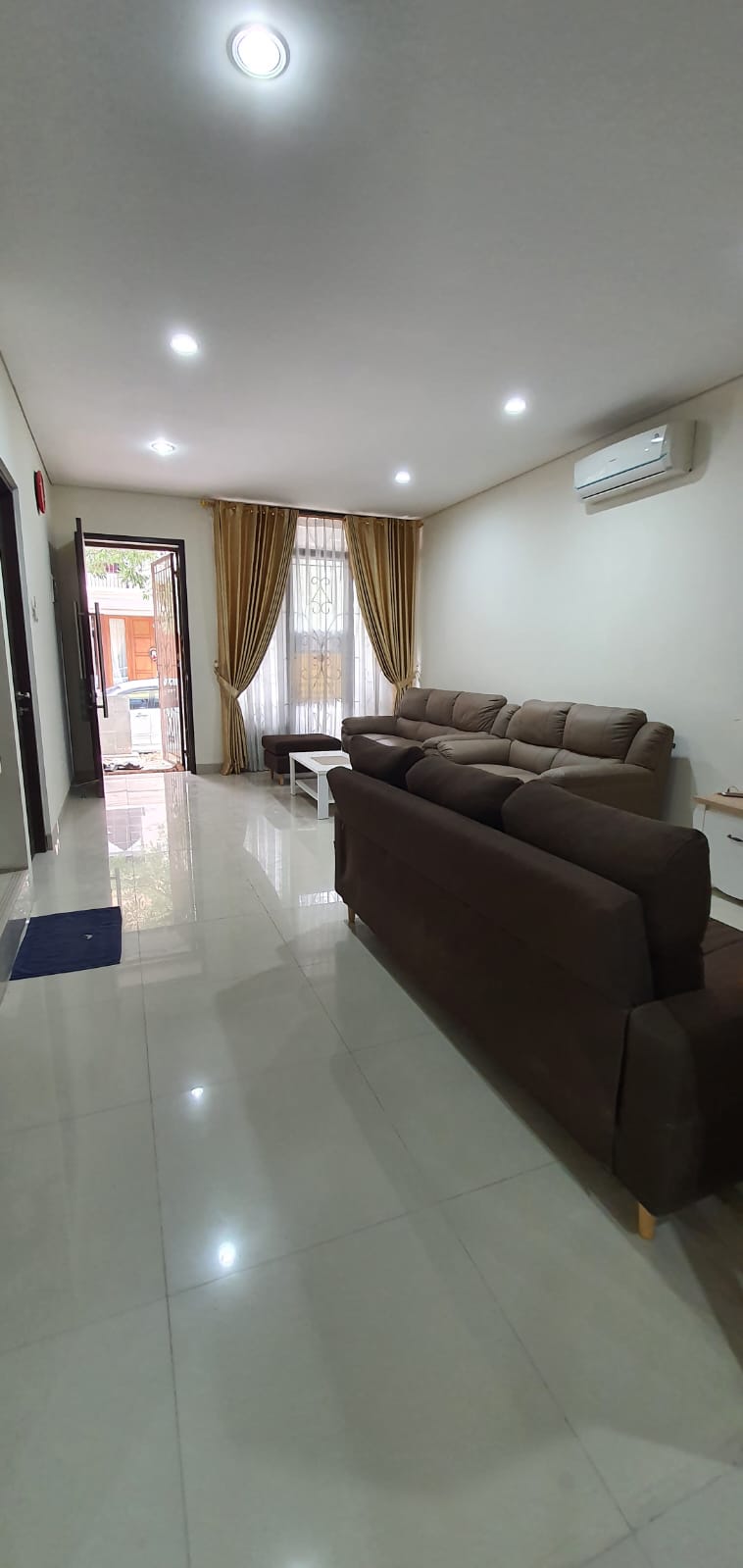 Rumah Disewakan Fully Furnished di Cluster Cosmo Lippo Cikarang